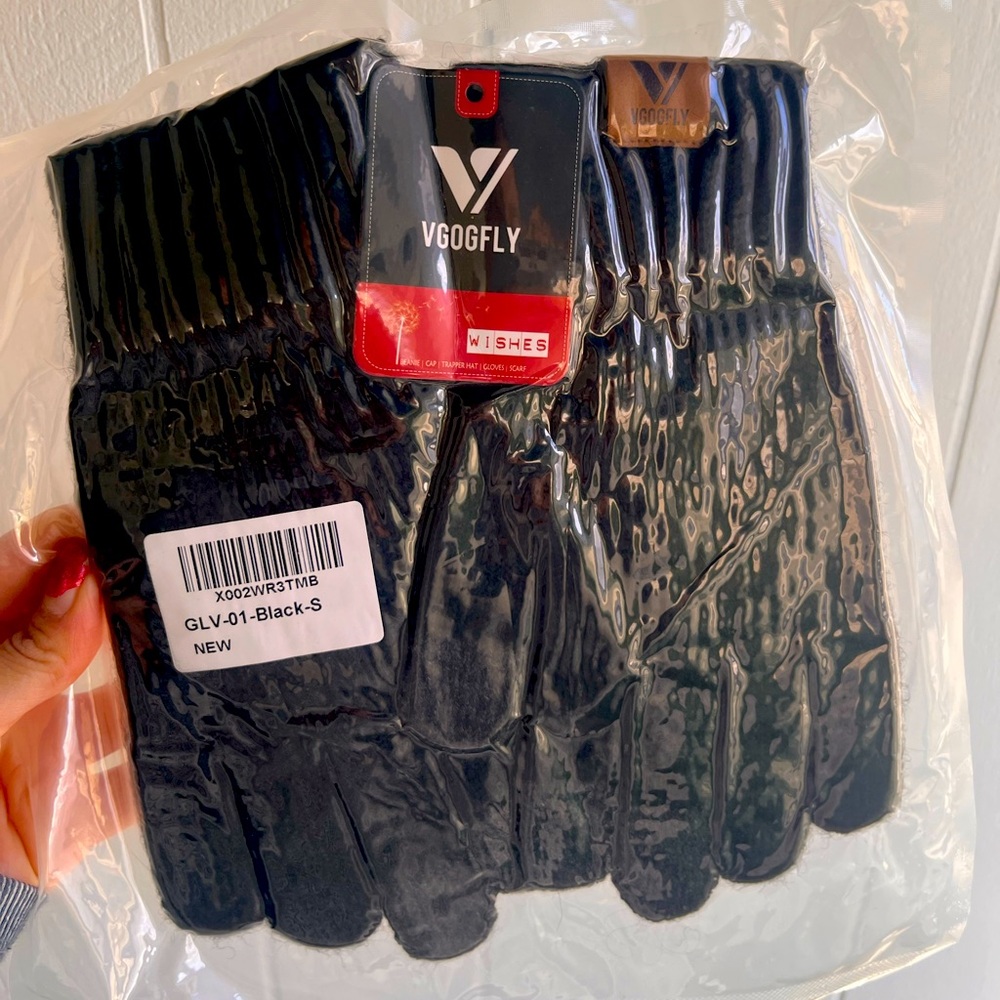 Black gloves
